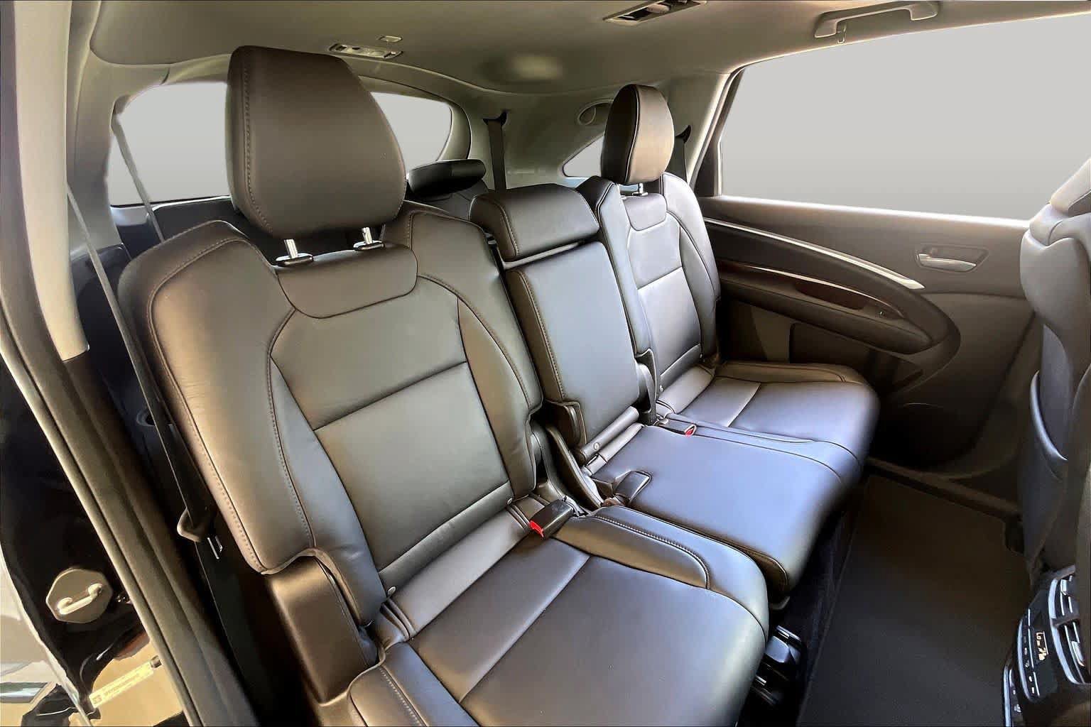 Used 2017 Acura MDX w/ Technology Package FWD image 17