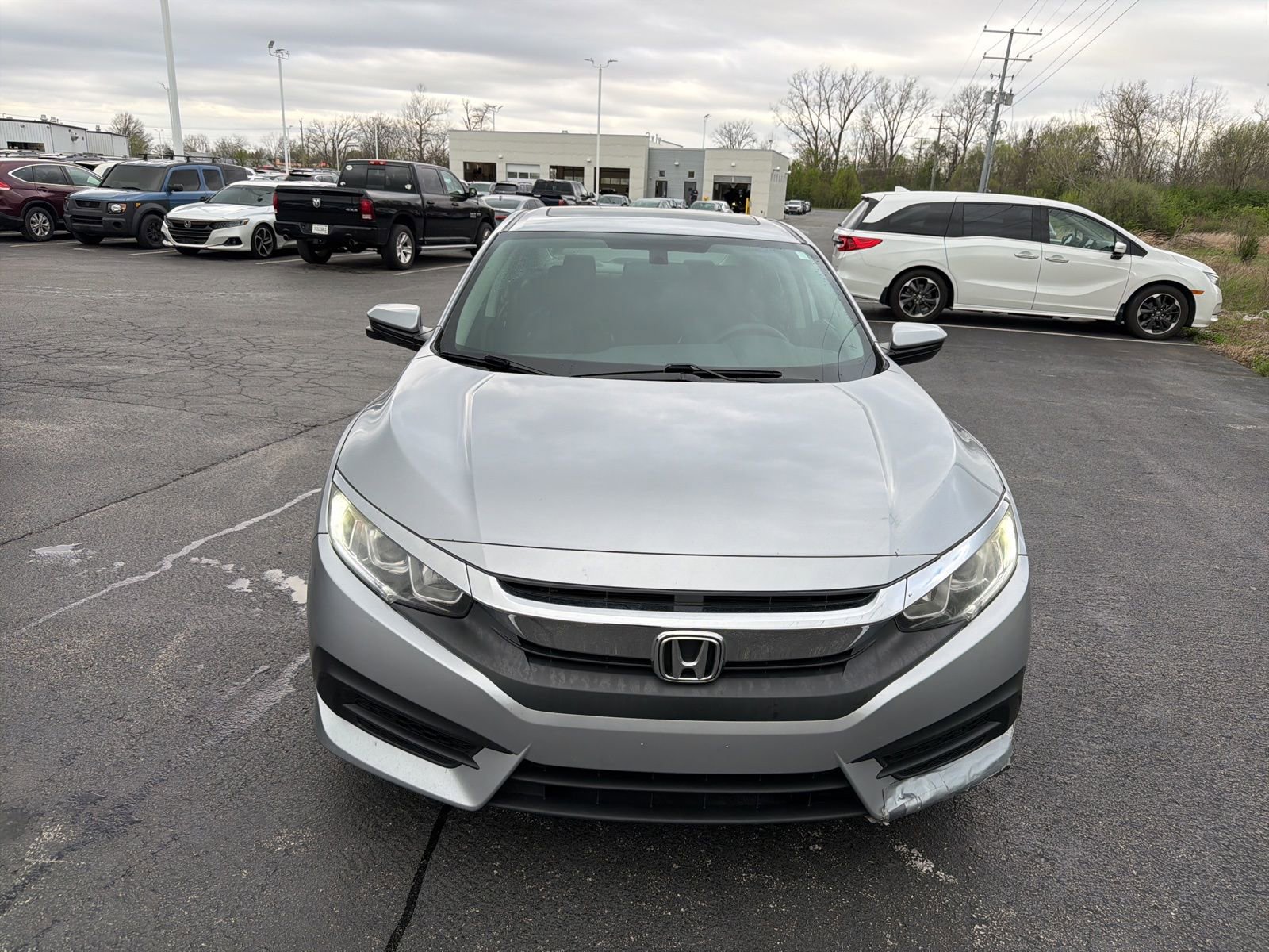 Used 2018 Honda Civic EX image 9