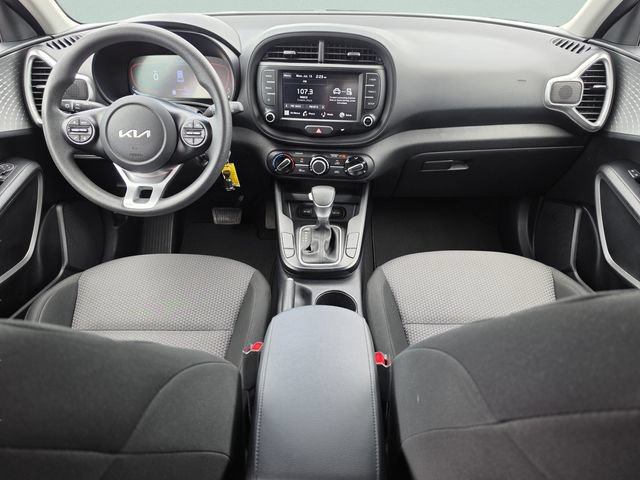 Used 2024 Kia Soul LX w/ Option Group 015 FWD image 22