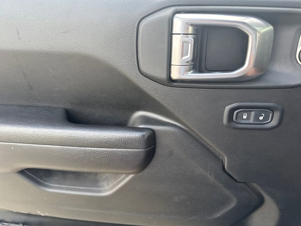 Used 2024 Jeep Gladiator Sport image 18