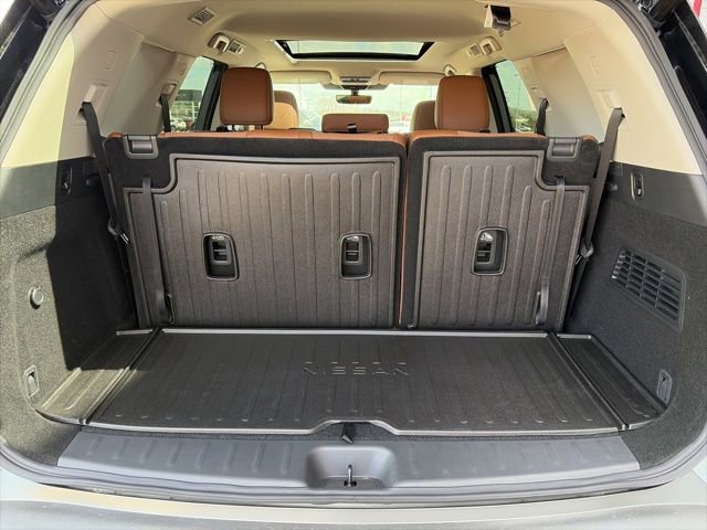 New 2026 Nissan Pathfinder Platinum image 20