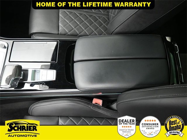 Used 2024 Audi S8 image 32