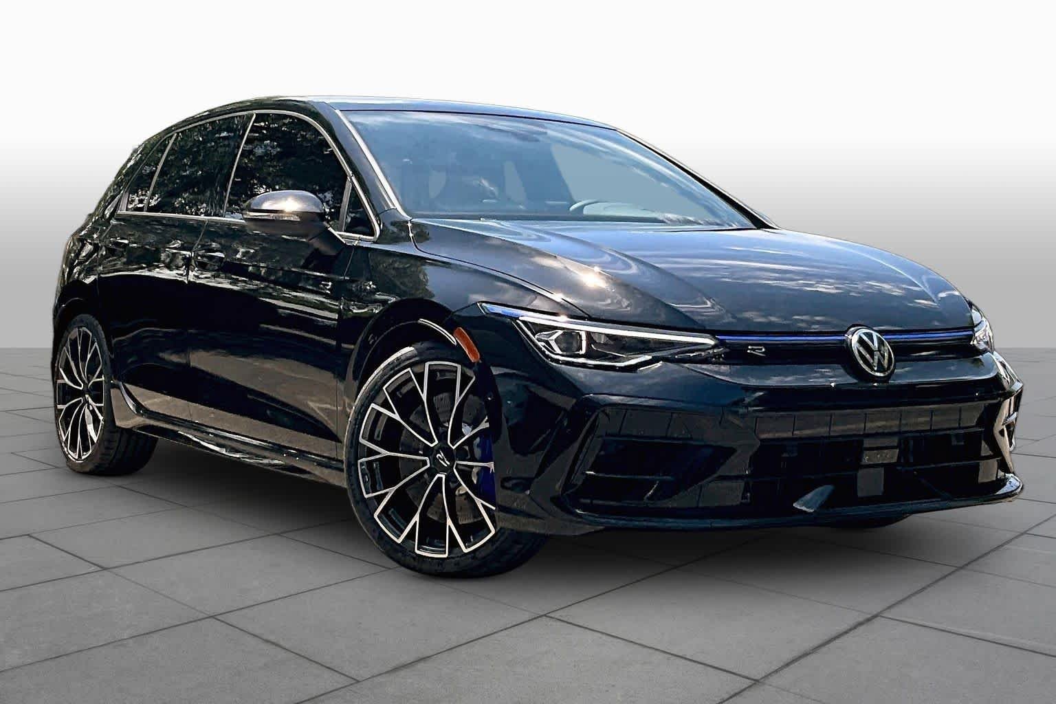 New 2026 Volkswagen Golf AWD/4WD image 2