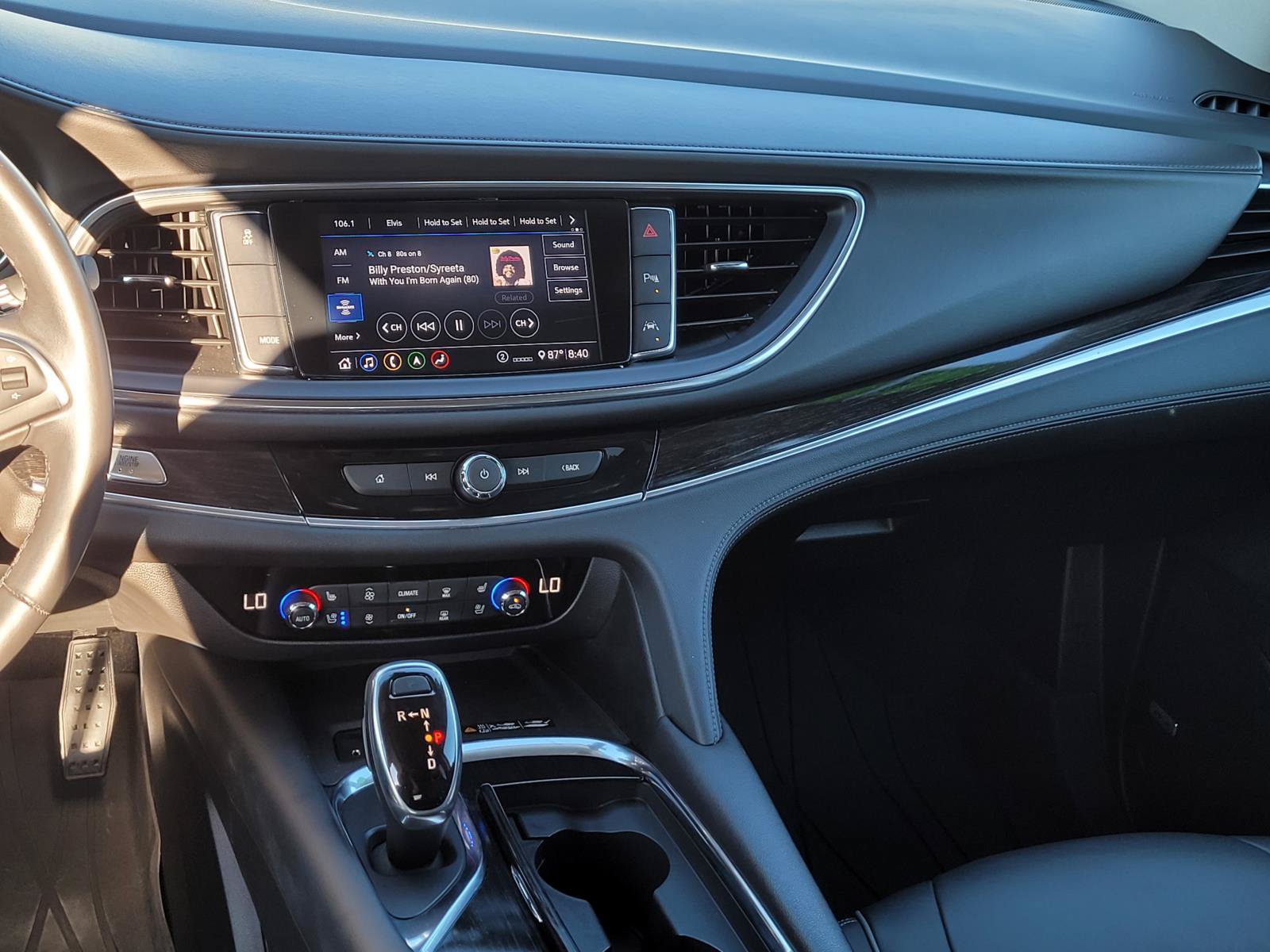 Used 2021 Buick Enclave Avenir w/ Avenir Technology Package FWD image 12