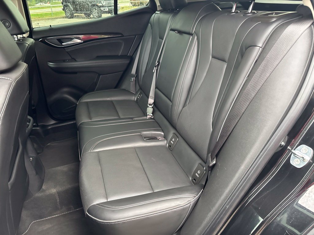Used 2023 Buick Envision Essence FWD image 18