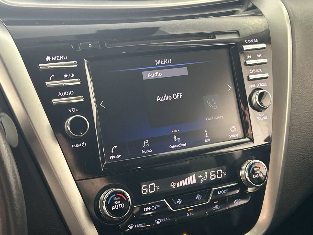 Used 2023 Nissan Murano SV AWD/4WD image 16