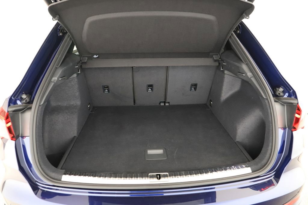 Certified 2025 Audi Q3 2.0T Premium w/ Convenience Package image 29