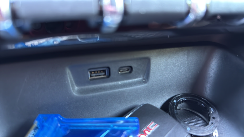 Used 2025 GMC Terrain Elevation FWD image 27