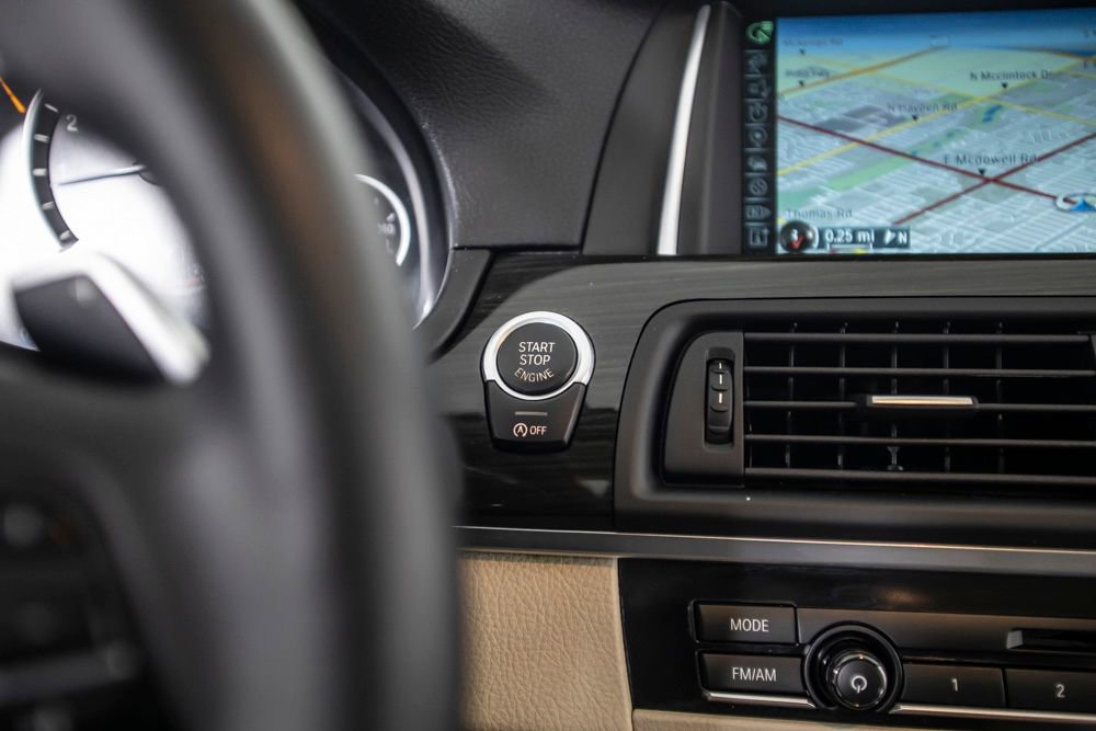 Used 2014 BMW 550i Sedan RWD image 41