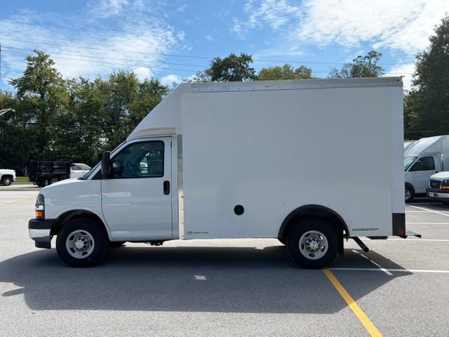 New 2026 Chevrolet Express 3500 w/ Power Convenience Package RWD image 4