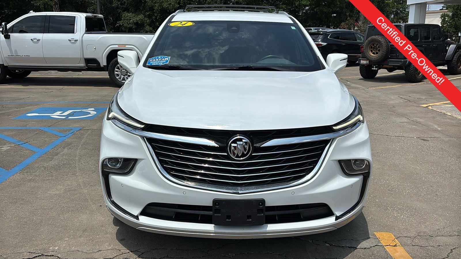 Certified 2024 Buick Enclave Essence AWD/4WD image 2
