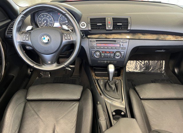 Used 2010 BMW 135i Convertible RWD image 15