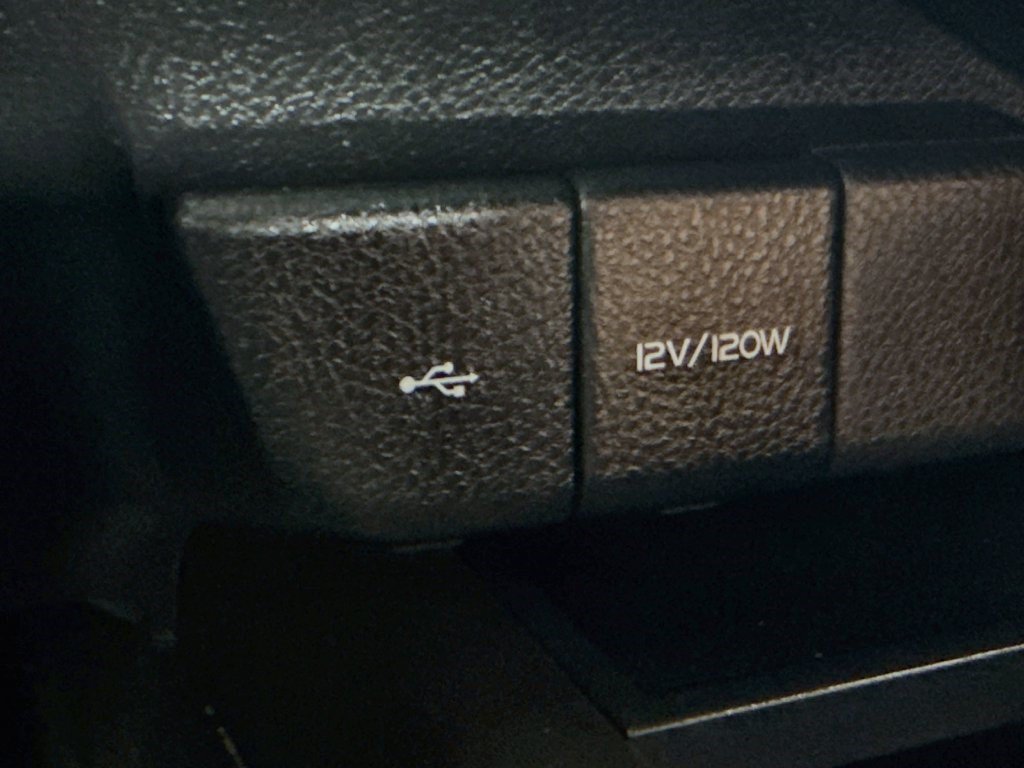 Used 2021 Toyota Camry SE FWD image 39