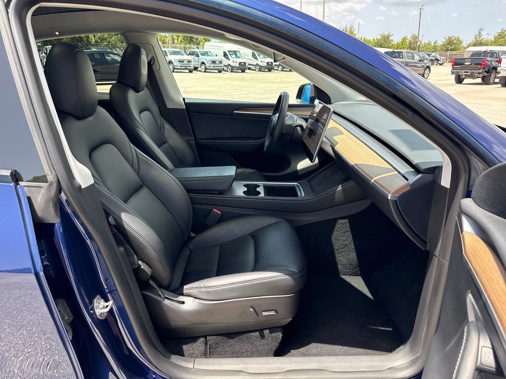 Used 2023 Tesla Model Y Performance AWD/4WD image 22