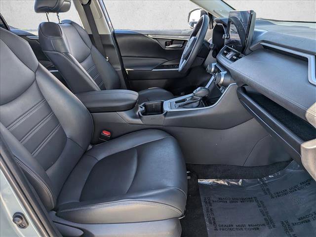 Used 2023 Toyota RAV4 XLE Premium image 22