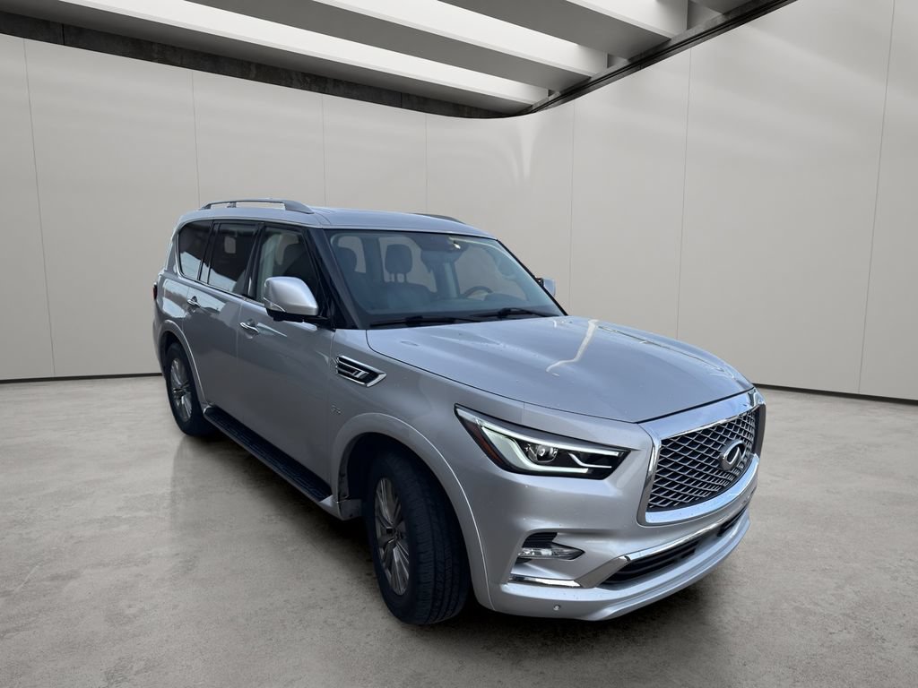 Used 2018 INFINITI QX80 4WD w/ Driver Assistance Package image 11