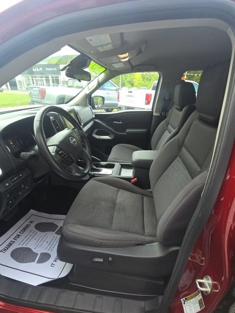 Used 2023 Nissan Frontier SV w/ Technology Package AWD/4WD image 11