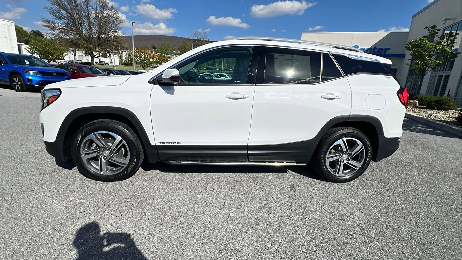 Used 2018 GMC Terrain SLT w/ Infotainment Package II AWD/4WD image 7