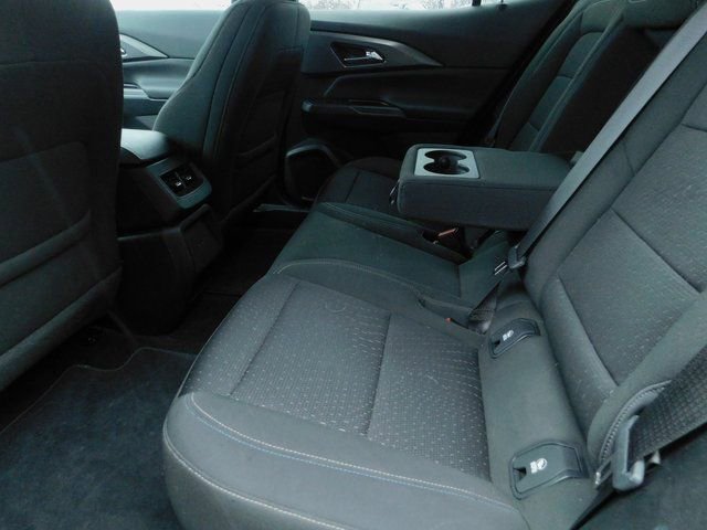 Used 2025 Chevrolet Equinox EV LT image 16