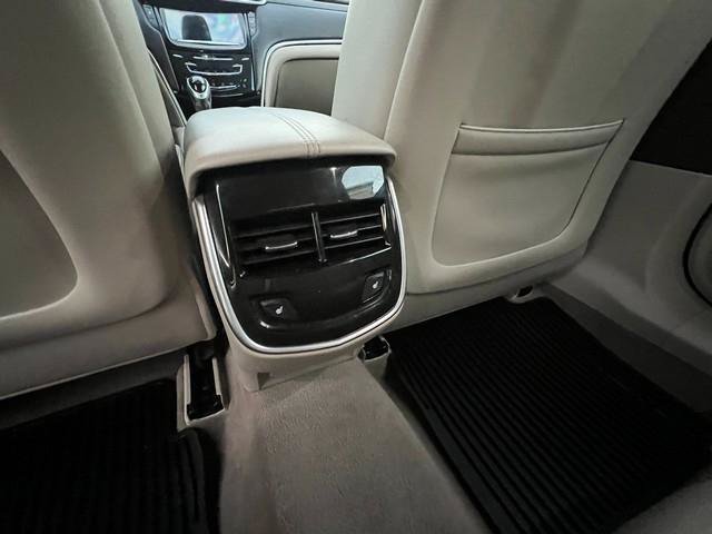 Used 2017 Cadillac XTS Luxury FWD image 19