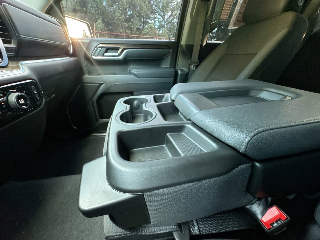 Used 2025 Chevrolet Silverado 1500 LT AWD/4WD image 24