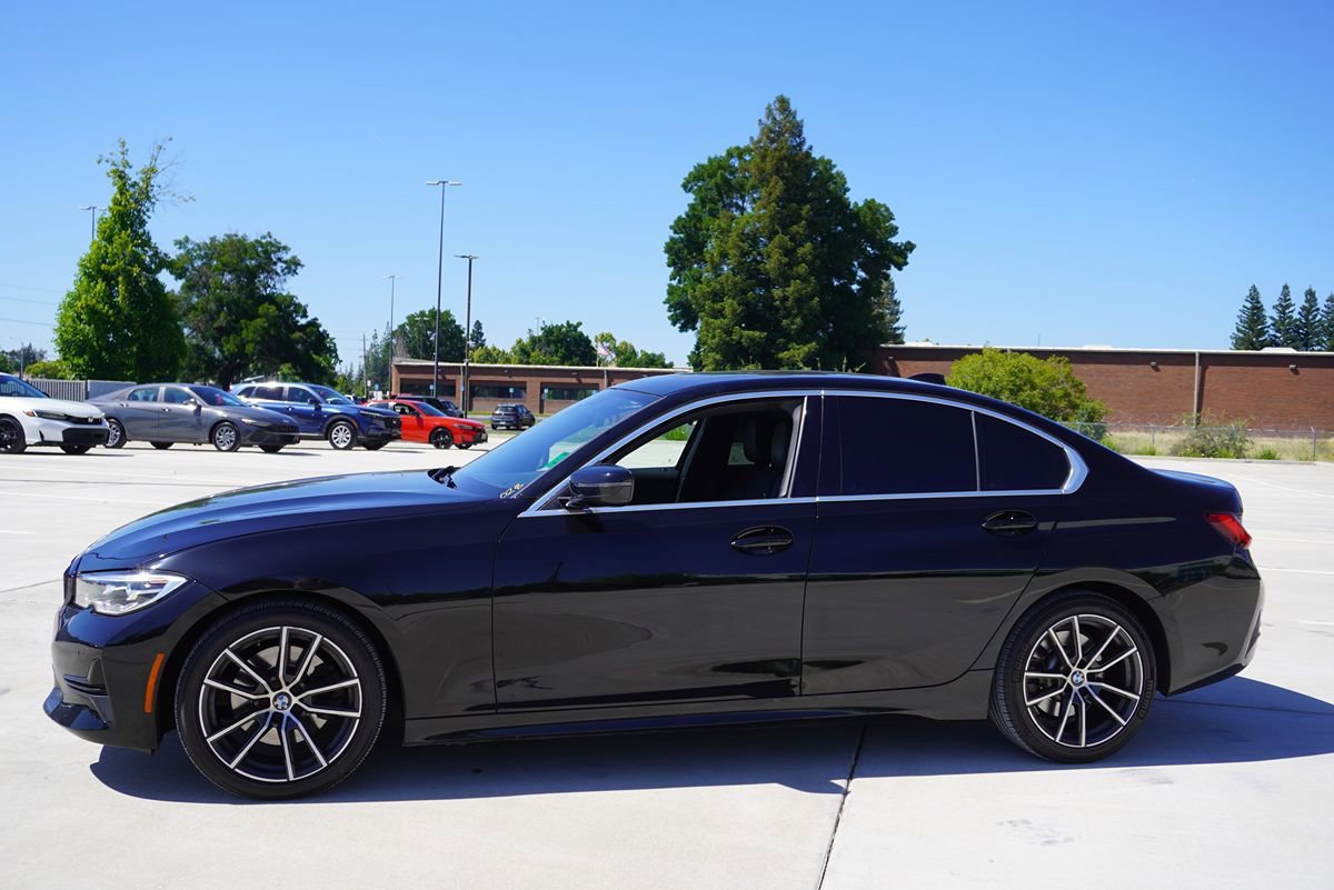 Used 2021 BMW 330i Sedan RWD image 3