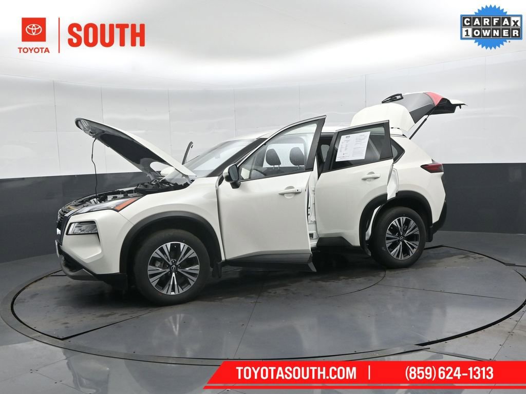 Used 2023 Nissan Rogue SV image 49
