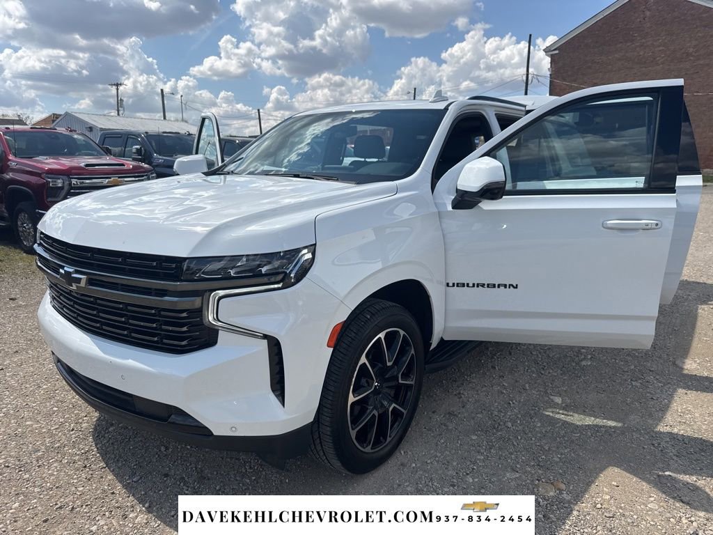 Certified 2022 Chevrolet Suburban RST w/ Luxury Package AWD/4WD image 11