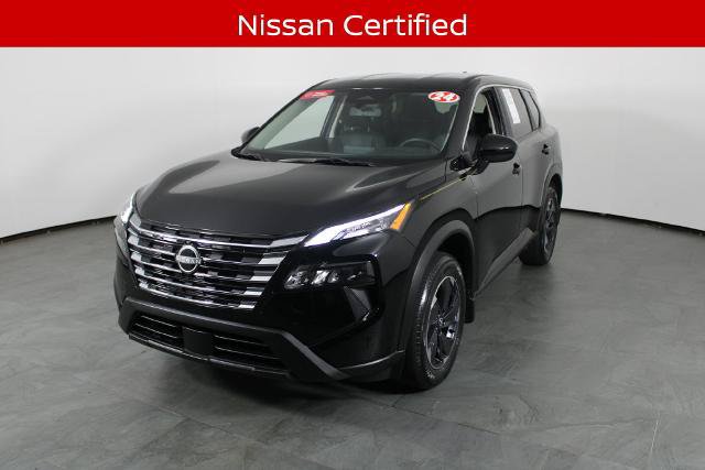 Certified 2024 Nissan Rogue SV FWD image 2
