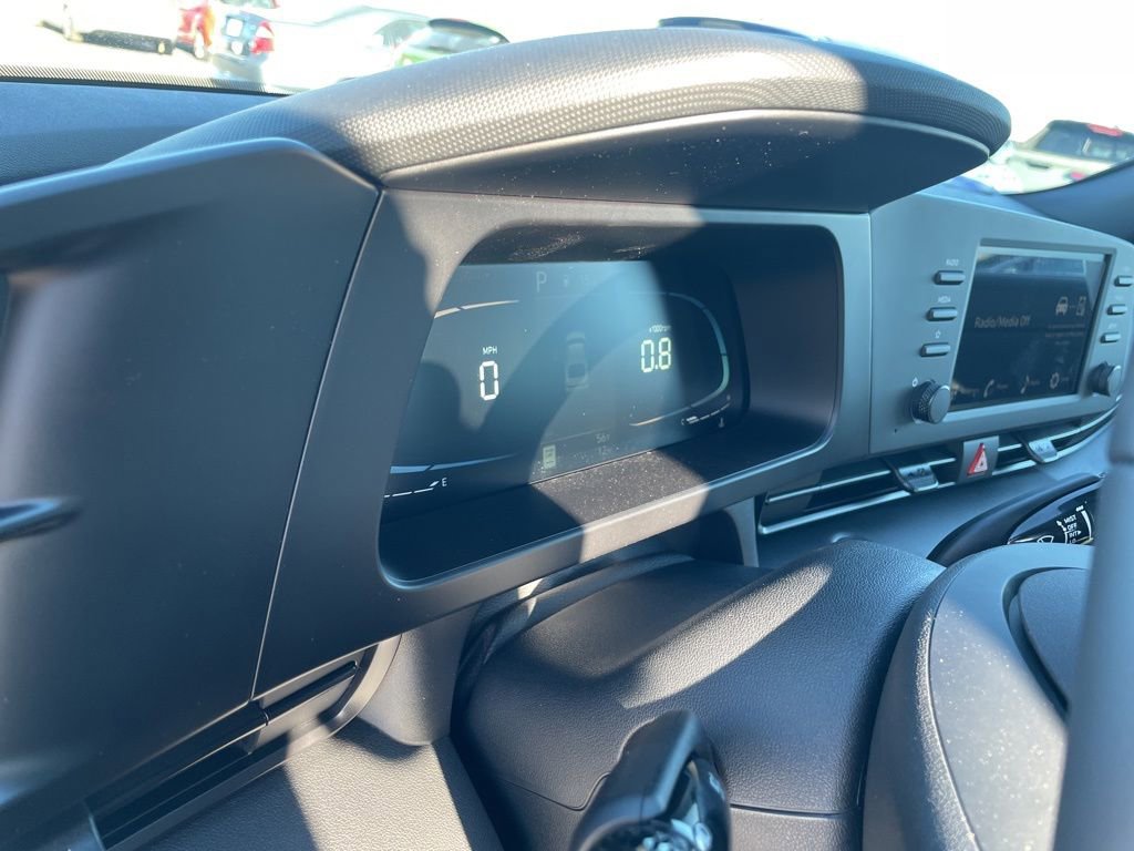 New 2026 Hyundai Elantra Sport image 21