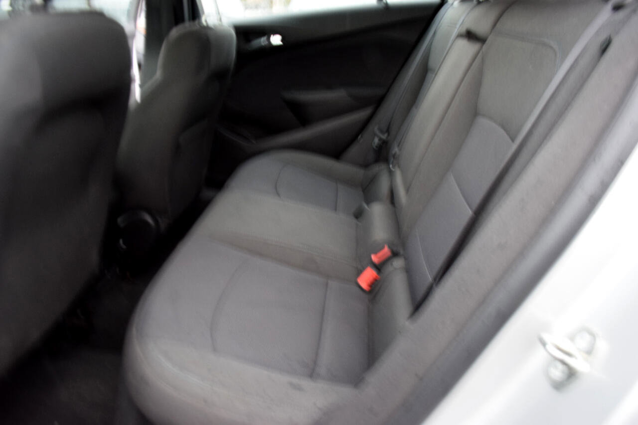 Used 2018 Chevrolet Cruze LT w/ Convenience Package image 29