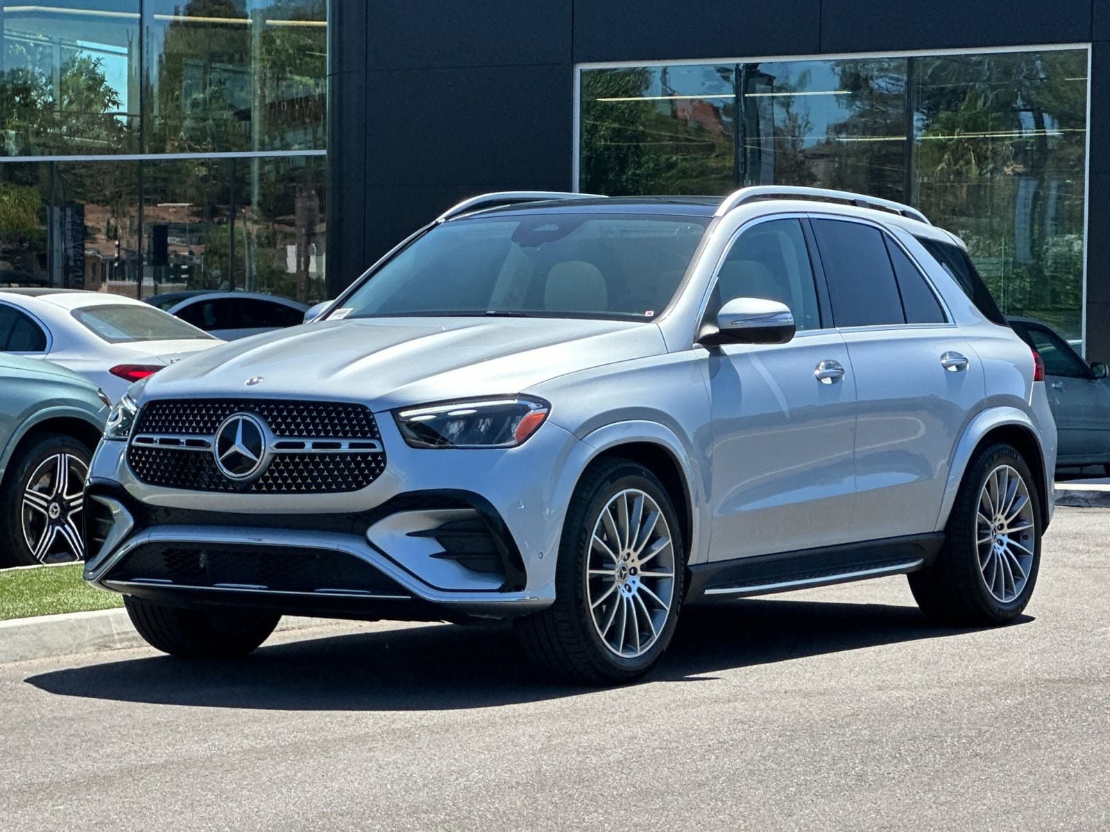 Certified 2026 Mercedes-Benz GLE 350 4MATIC image 8