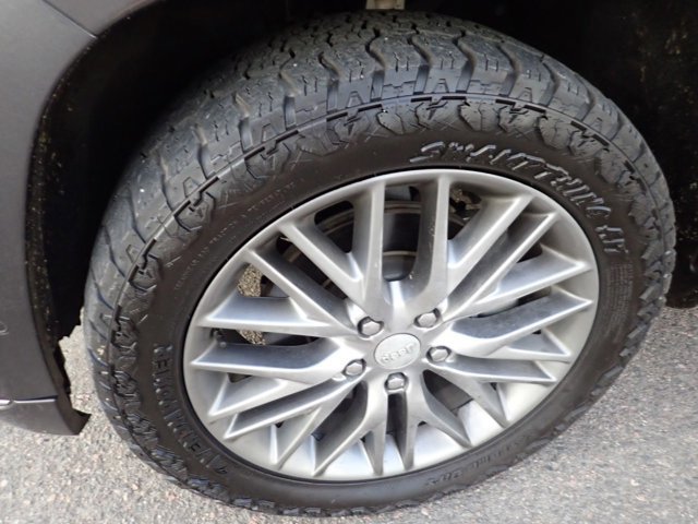 Used 2018 Jeep Grand Cherokee Summit w/ Platinum Series Group image 7