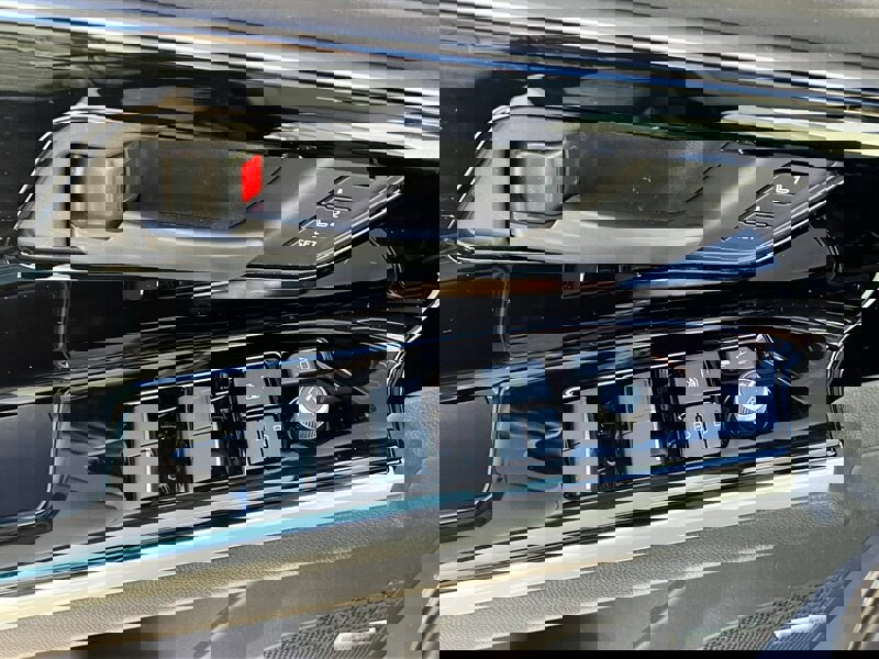 Used 2024 Subaru Solterra Touring image 29