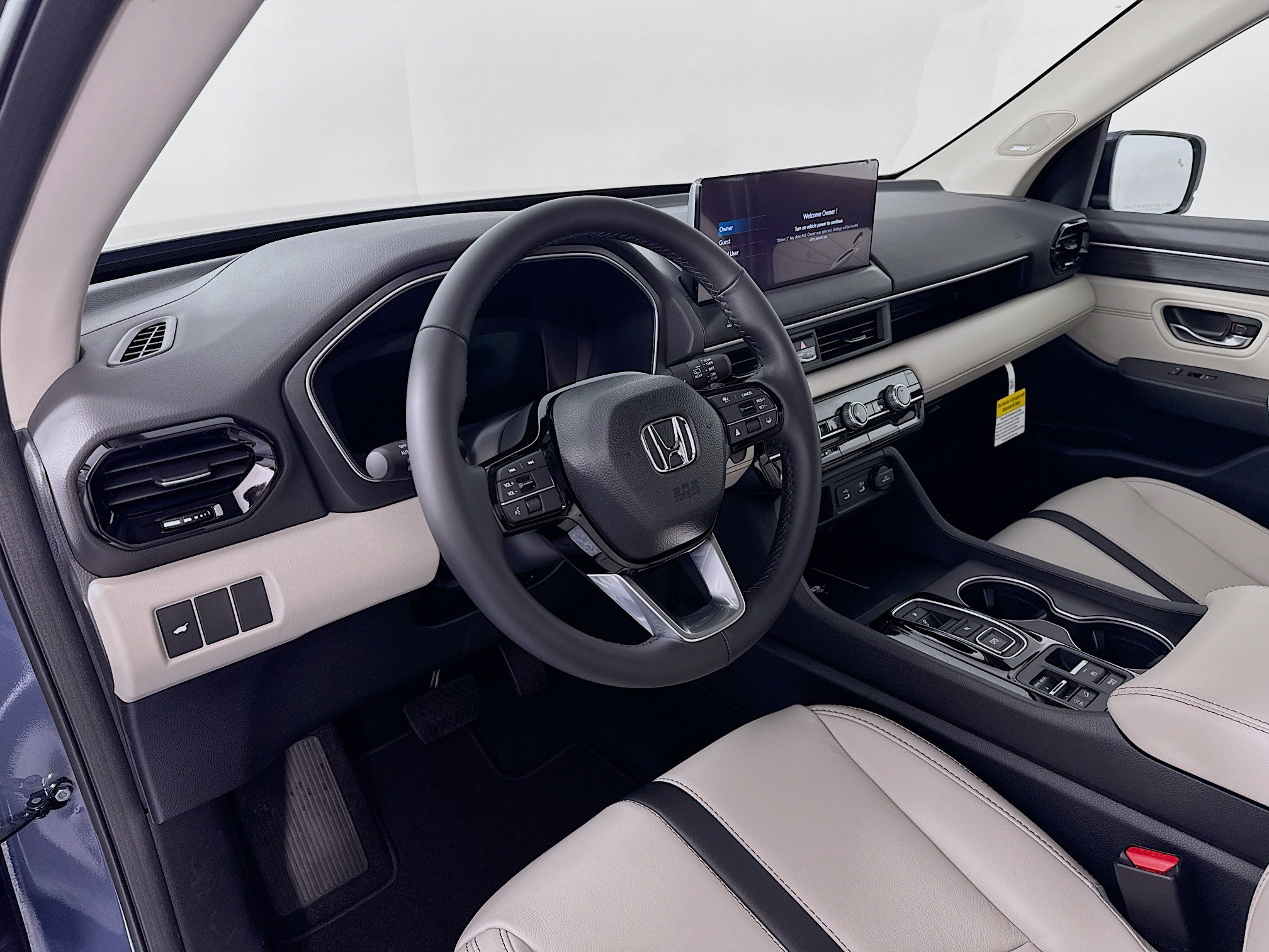 New 2026 Honda Pilot Touring image 9