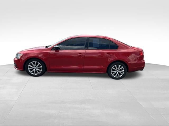 Used 2015 Volkswagen Jetta SE FWD image 4