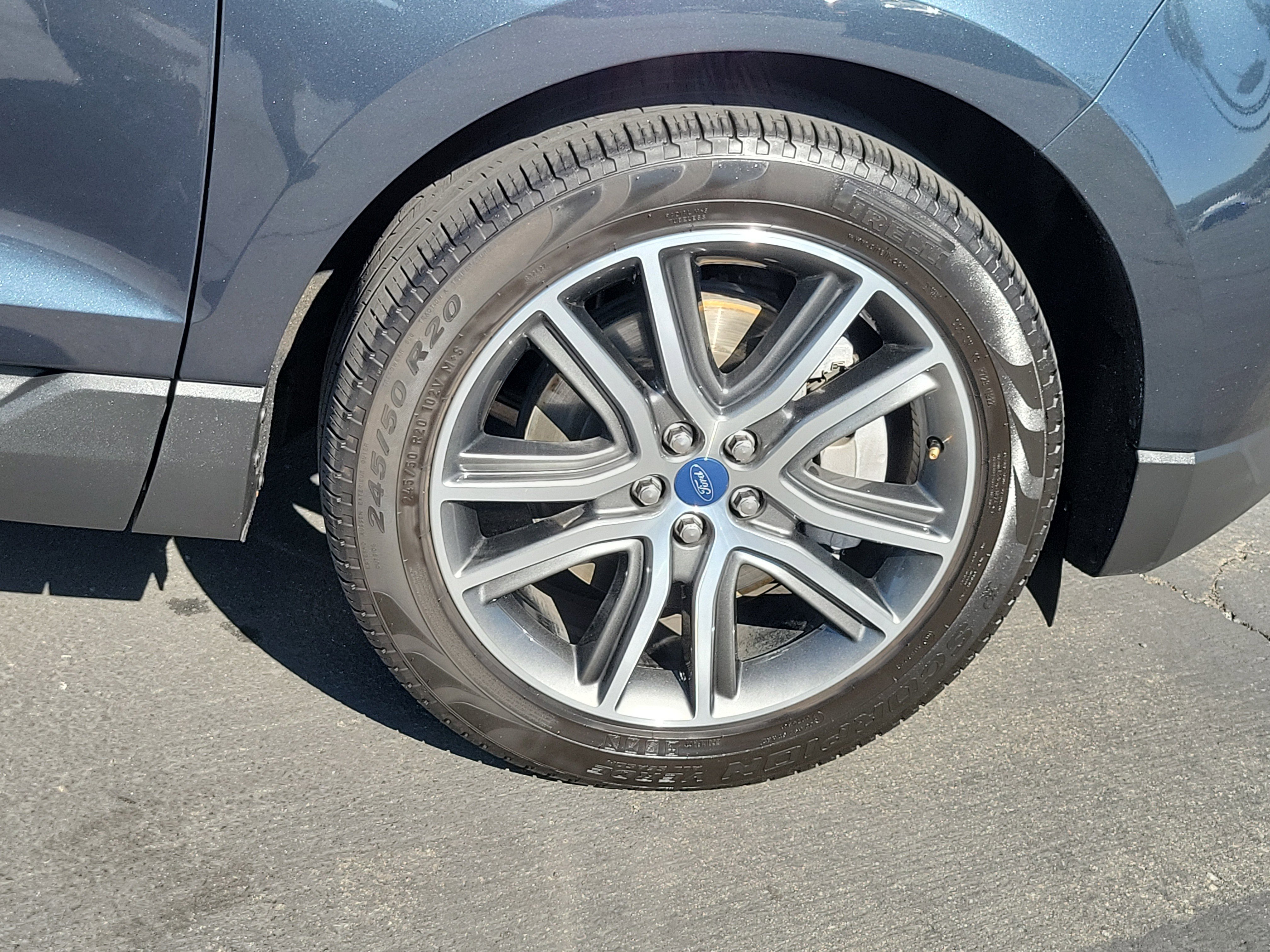 Certified 2022 Ford Edge Titanium w/ Class II Trailer Tow Package image 15