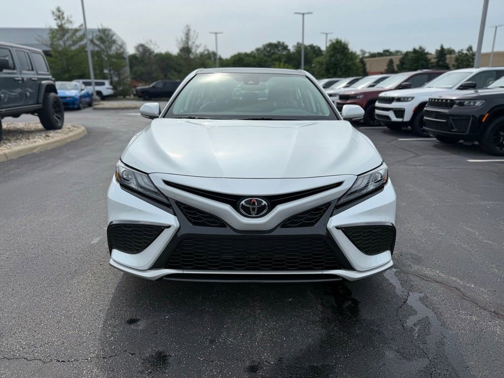 Used 2021 Toyota Camry XSE FWD image 8