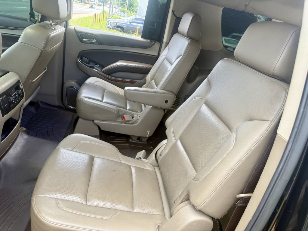 Used 2017 Chevrolet Suburban Premier image 38