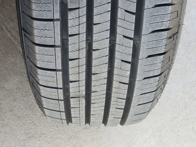 Used 2023 Cadillac XT5 Premium Luxury w/ Technology Package image 12