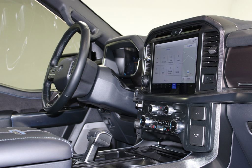 Used 2025 Ford F150 Platinum image 30