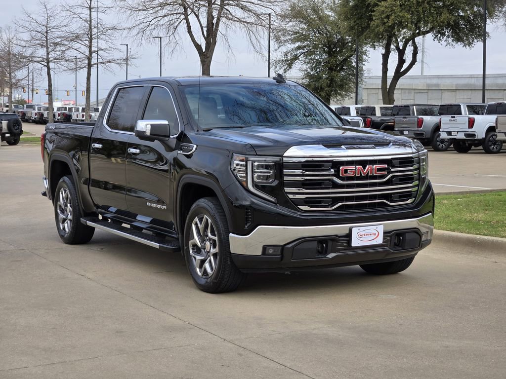 Used 2023 GMC Sierra 1500 SLT w/ SLT Premium Package image 3