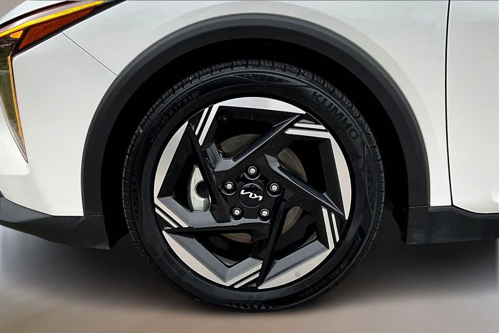 Certified 2025 Kia K4 EX image 30