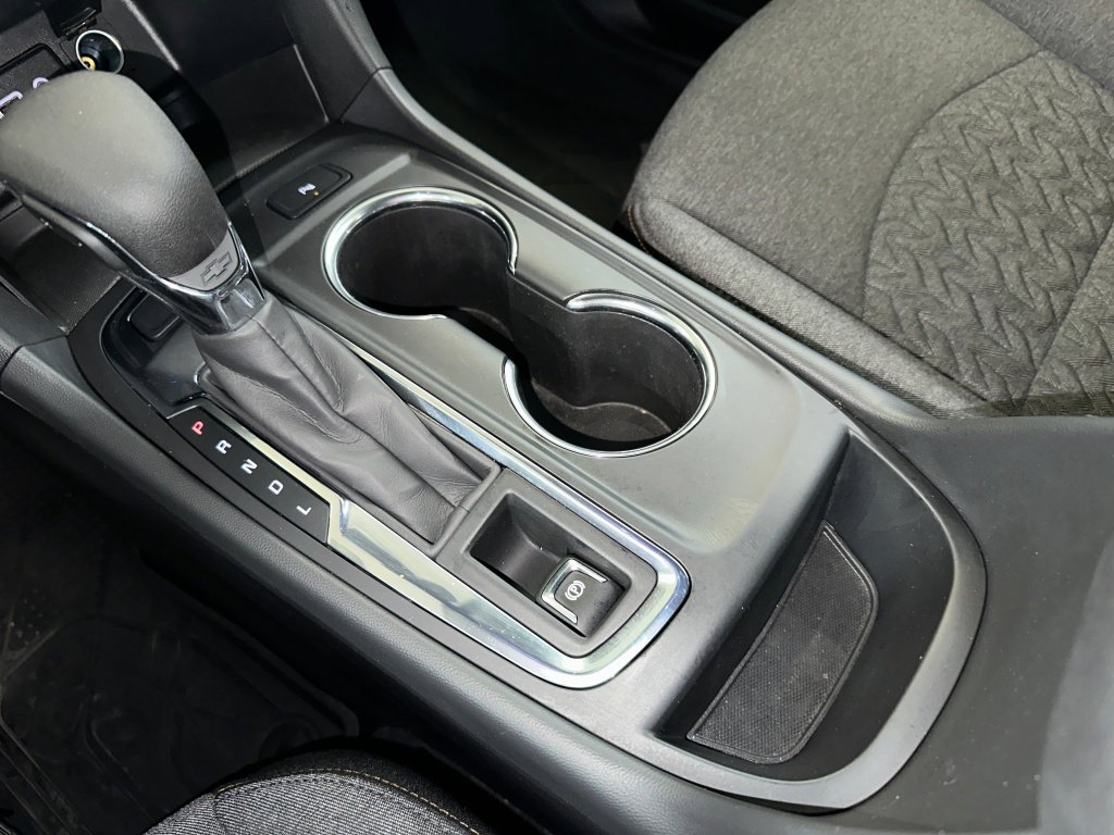 Used 2024 Chevrolet Equinox LT w/ LPO, Floor Liner Package image 14