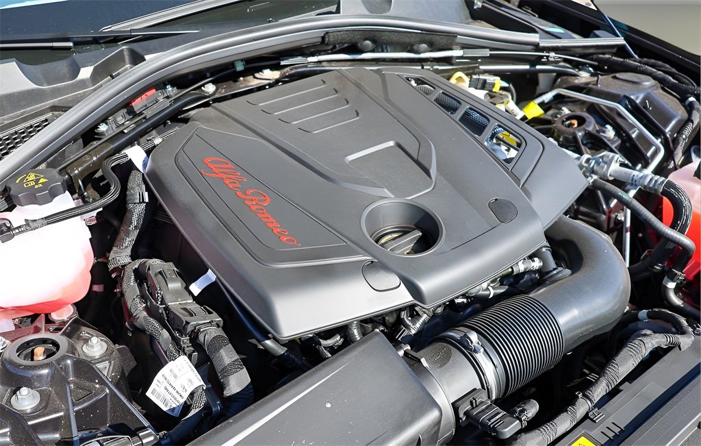 New 2025 Alfa Romeo Giulia w/ Driving Assist Package image 23