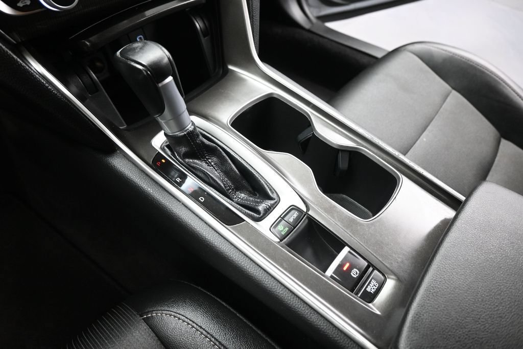 Used 2019 Honda Accord Sport image 12