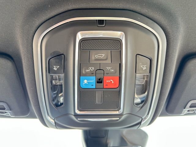 Used 2023 Jeep Grand Cherokee Limited w/ Luxury Tech Group II image 56