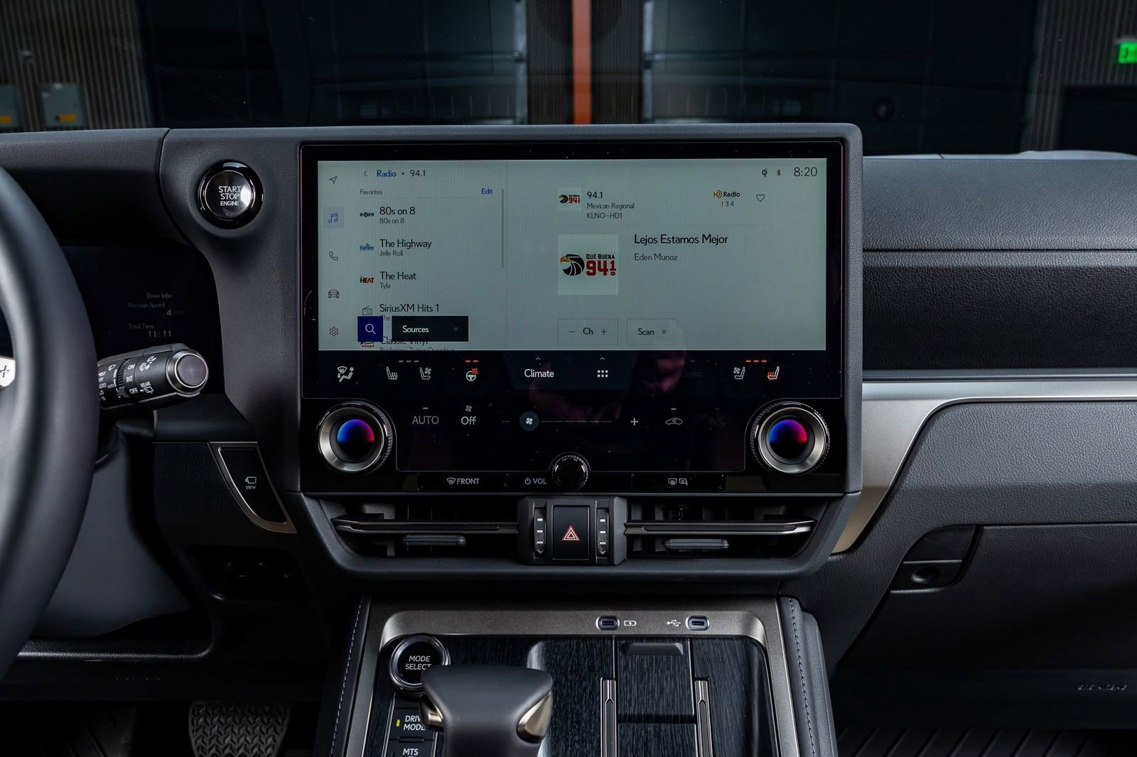 Used 2025 Lexus GX 550 image 24