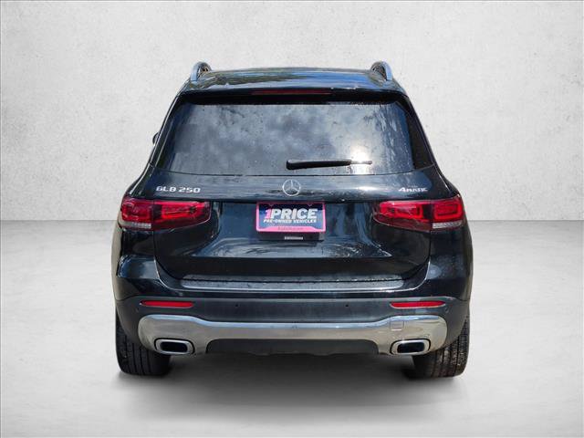 Used 2023 Mercedes-Benz GLB 250 4MATIC w/ Premium Package image 6