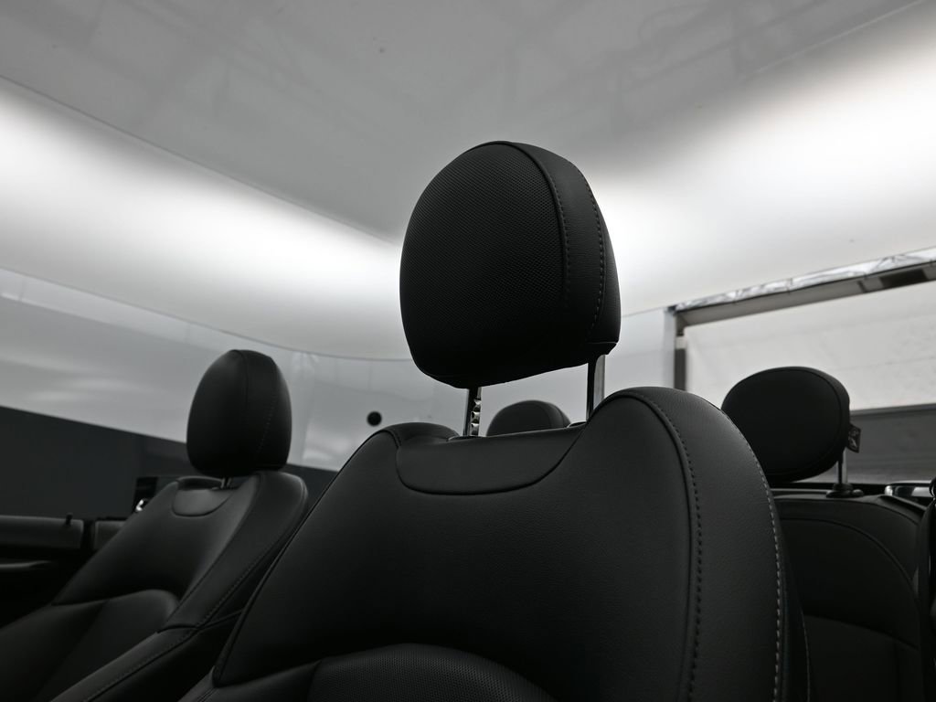 Used 2019 MINI Cooper S image 13